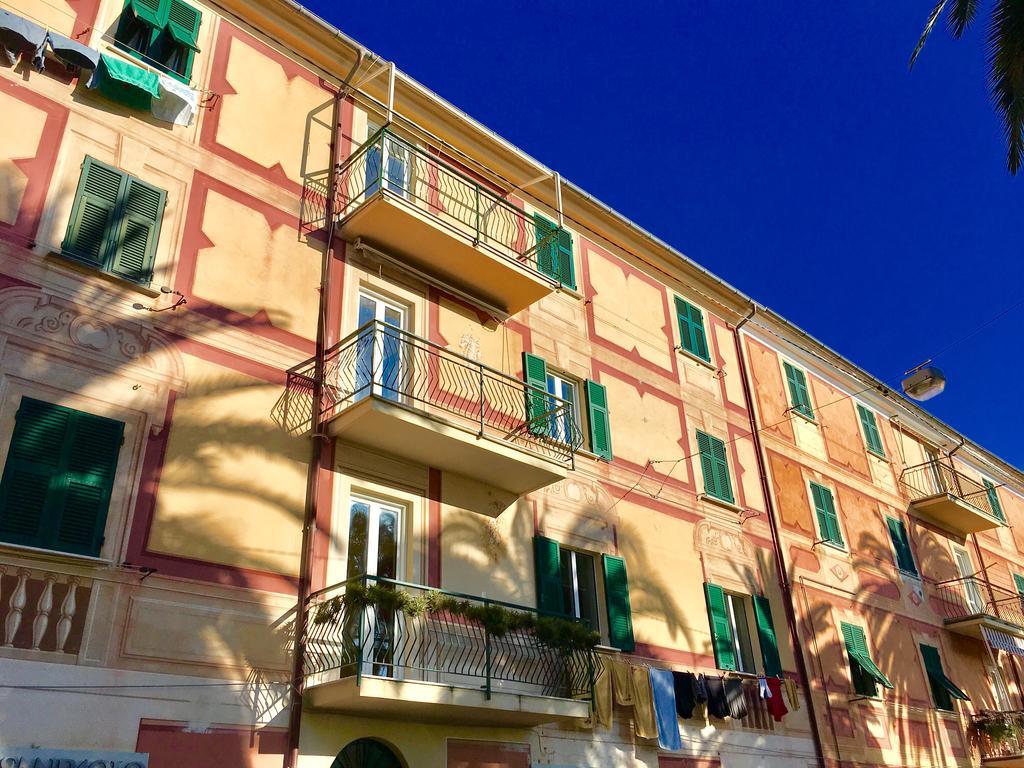 Casa Giulia - Apartment Beachfront With 2 Bedrooms, Air Conditioning And Private Parking, Just 30 Meters From The Beach Sestri Levante Buitenkant foto
