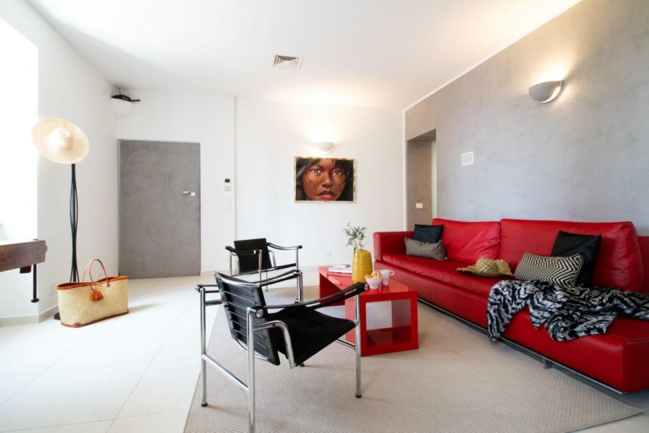 Casa Giulia - Apartment Beachfront With 2 Bedrooms, Air Conditioning And Private Parking, Just 30 Meters From The Beach Sestri Levante Buitenkant foto